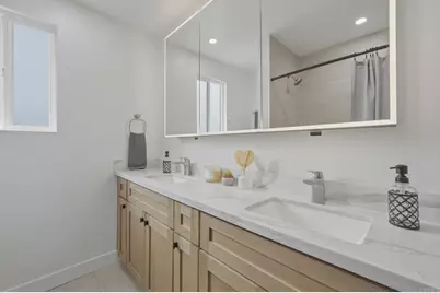 8034 Skyline Dr, San Diego, CA 92114 - Photo 24