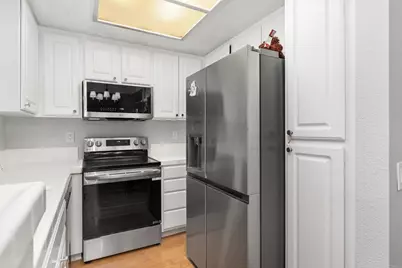 2050 Camino De La Reina #203, San Diego, CA 92108 - Photo 12