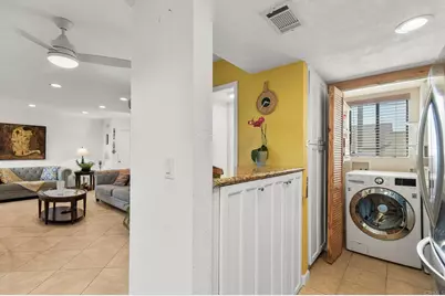 565 S Mollison Ave #D, El Cajon, CA 92020 - Photo 14