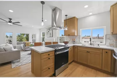 346 Olivewood Ter, San Diego, CA 92113 - Photo 10