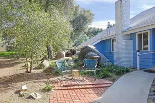 25077 Manzanita Ln, Descanso, CA 91916 - Photo 2
