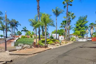 11115 Pinehurst Dr, Lakeside, CA 92040 - Photo 2