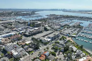 1021 Scott St, San Diego, CA 92106 - Photo 32