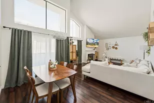 895 Connors Ct, Claremont, CA 91711 - Photo 2