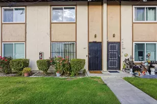 447 Ridgeway Ct, Spring Valley, CA 91977 - Photo 2