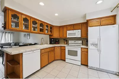 447 Ridgeway Court, Spring Valley, CA 91977 - Photo 10