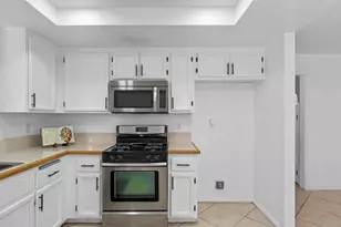 39701 Kilkare Cir, Murrieta, CA 92562 - Photo 14