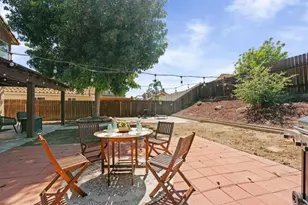 39701 Kilkare Cir, Murrieta, CA 92562 - Photo 24