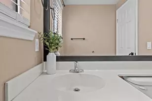 39701 Kilkare Cir, Murrieta, CA 92562 - Photo 8
