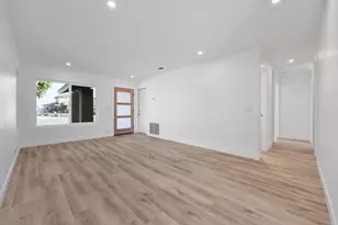 6419 Goodwin St, San Diego, CA 92111 - Photo 10