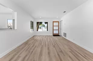 6419 Goodwin St, San Diego, CA 92111 - Photo 12