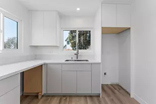 6413 Goodwin St, San Diego, CA 92111 - Photo 12