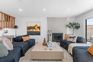 6409 Goodwin St, San Diego, CA 92111 - Photo 4