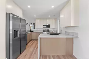 6409 Goodwin St, San Diego, CA 92111 - Photo 12