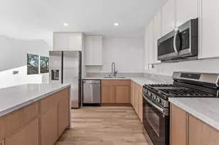 6409 Goodwin St, San Diego, CA 92111 - Photo 8