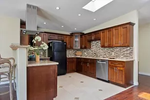 7740 Lindley Ave, Reseda, CA 91335 - Photo 12