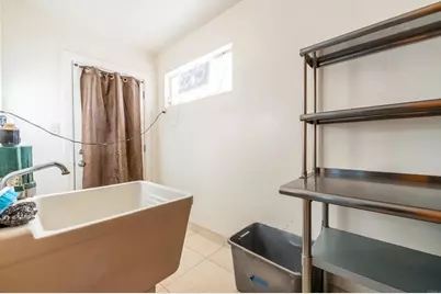 225 W Legion Road, Brawley, CA 92227 - Photo 12