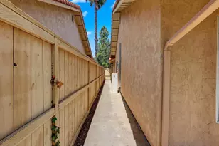1225 Brewley Ln, Vista, CA 92081 - Photo 38