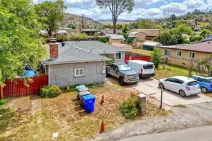 9747 Lakeview Rd, Lakeside, CA 92040 - Photo 2