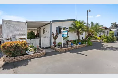 260 E Bradley Ave #34, El Cajon, CA 92021 - Photo 2