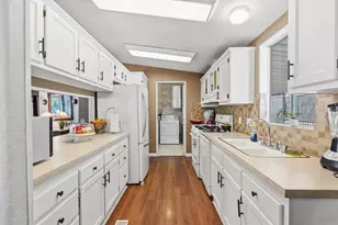 260 E Bradley Ave, El Cajon, CA 92021 - Photo 12