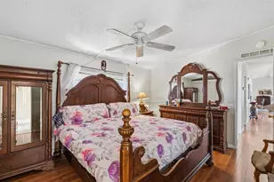 260 E Bradley Ave, El Cajon, CA 92021 - Photo 18