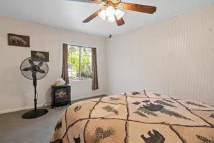 44644 Barton Ln, Sugarloaf, CA 92386 - Photo 12