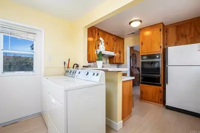 2726 Comstock St, San Diego, CA 92111 - Photo 10