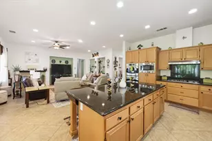 29310 Falling Water Dr, Menifee, CA 92585 - Photo 8