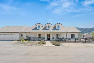 15663 Mathew Rd, Valley Center, CA 92082 - Photo 2