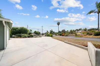 2091 Warmlands Ave, Vista, CA 92084 - Photo 48