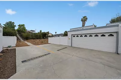 1640 Maple Drive #16, Chula Vista, CA 91911 - Photo 2