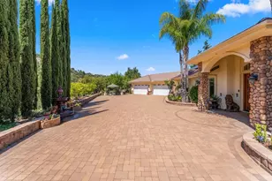 28820 Willow Park Rd, Escondido, CA 92026 - Photo 2