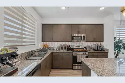 5272 Beachfront Cove St #225, San Diego, CA 92154 - Photo 6