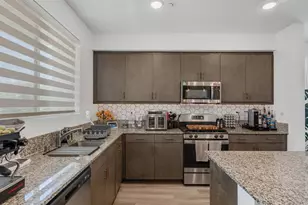 5272 Beachfront Cove St, San Diego, CA 92154 - Photo 6