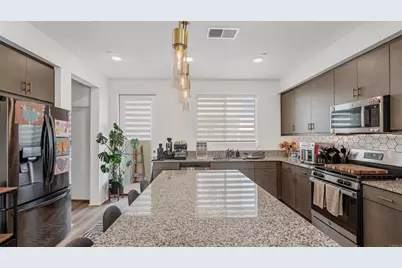 5272 Beachfront Cove St #225, San Diego, CA 92154 - Photo 4