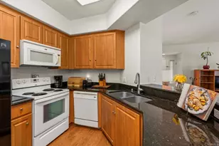 2715 Lake Pointe Dr, Spring Valley, CA 91977 - Photo 14