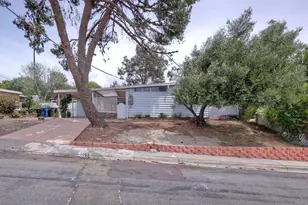 1085 Las Bancas Ct, Chula Vista, CA 91911 - Photo 2