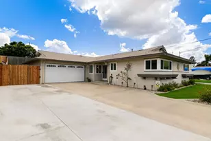 8373 Lake Baca Dr, San Diego, CA 92119 - Photo 32