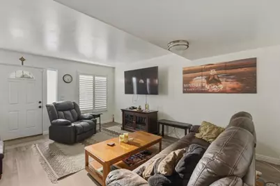 11911 Royal Road #Unit D, El Cajon, CA 92021 - Photo 6