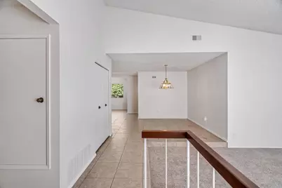 205 Camino Entrada, Chula Vista, CA 91910 - Photo 4