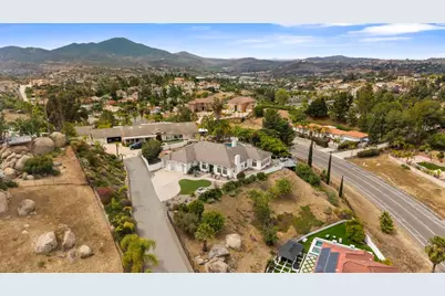 1221 Vista Grande Road, El Cajon, CA 92019 - Photo 26