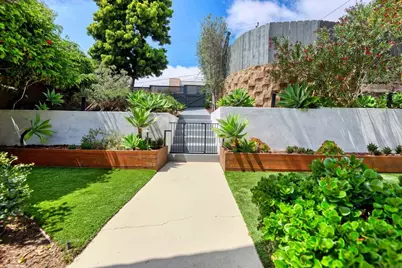 5725 Mildred Street, San Diego, CA 92110 - Photo 2
