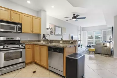 450 J St #5191, San Diego, CA 92101 - Photo 14