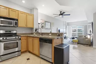 450 J St, San Diego, CA 92101 - Photo 14