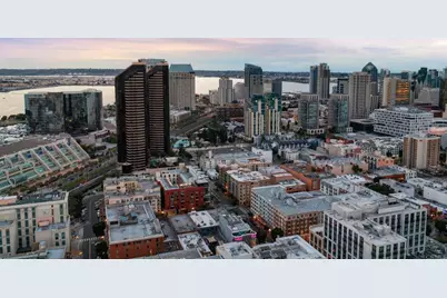 450 J St #5191, San Diego, CA 92101 - Photo 40