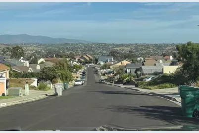 1597 Seabrook Ln, San Diego, CA 92139 - Photo 2