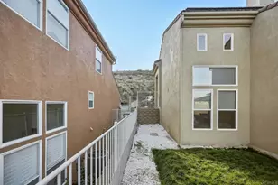 1819 Fabled Waters Dr, Spring Valley, CA 91977 - Photo 38