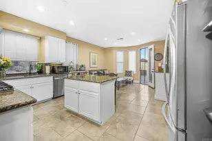1819 Fabled Waters Dr, Spring Valley, CA 91977 - Photo 10