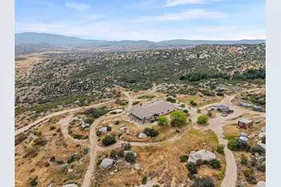 45620 Lewis Valley Road, Hemet, CA 92544 - Photo 48